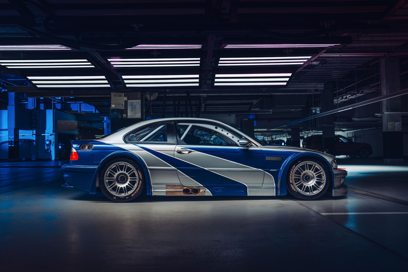 BMW M3 GTR - side